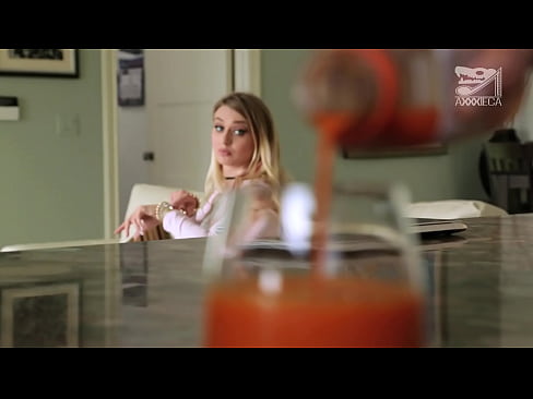 ❤️ Vehivavy mafana amin'ny nono lehibe sy tery pussy mahazo akoho avy resy, fa tena mafy Super vetaveta amin'ny mg.oldsex.ru ❤